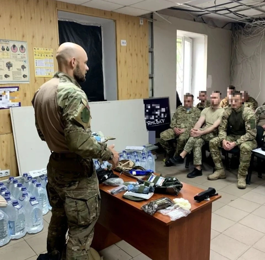 ЦИВІЛЬНІ ОСОБИ